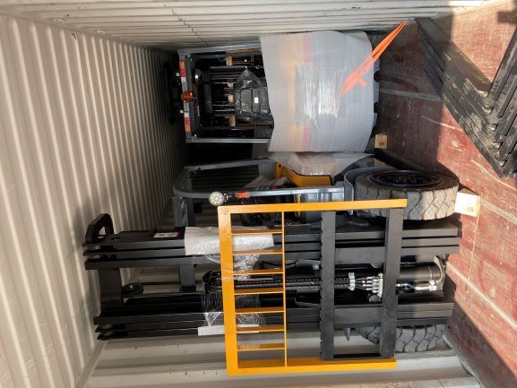 2 ton forklift 5
