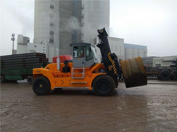 25TON Heavy Duty BIG Forklift With Roll Prong For Sales Rental Application Steel Coil Port Depot Warehouse Stone Exploit Steelworks Sea Port River Port International Shipping Line Domestic Shipping Line Steel Factory