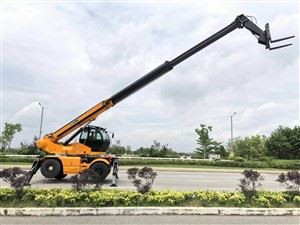 Rotary Telehandler 4 Ton 15m Mengangkat Tinggi