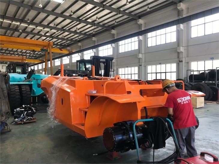 16 TON Forklift Compact Color Orange