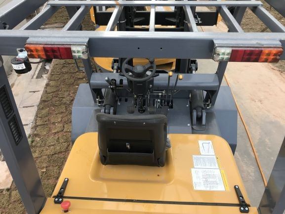 7 Ton Forklift Diesel Engine Work For Heavy Duty Logistics Center And Rental