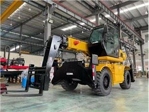 4 Ton 15 Meter 360 Derajat Putar Truk Forklift Teleskopik